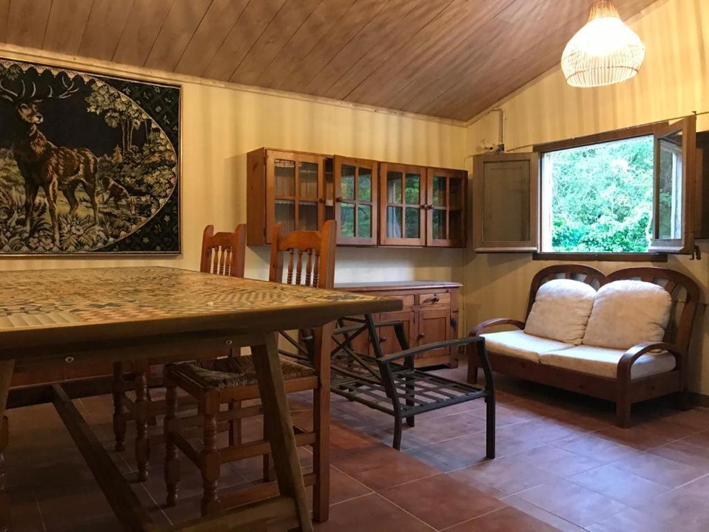 Els Avets De La Muga Bed & Breakfast Sant Llorenc de la Muga Eksteriør bilde